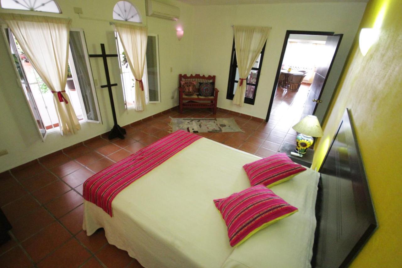 La Iguana Vallarta Lgbt Adults Only - Romantic Zone - Party Clubbing Street Puerto Vallarta Ngoại thất bức ảnh