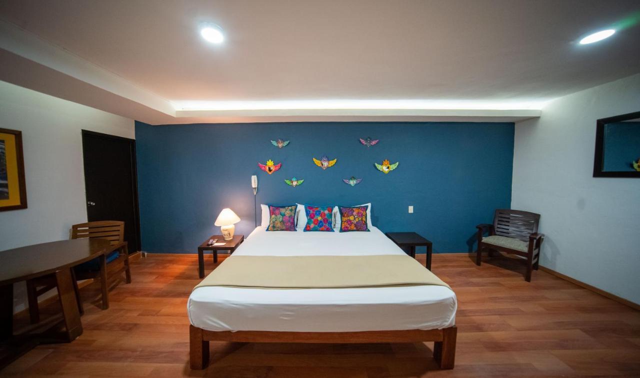 La Iguana Vallarta Lgbt Adults Only - Romantic Zone - Party Clubbing Street Puerto Vallarta Ngoại thất bức ảnh