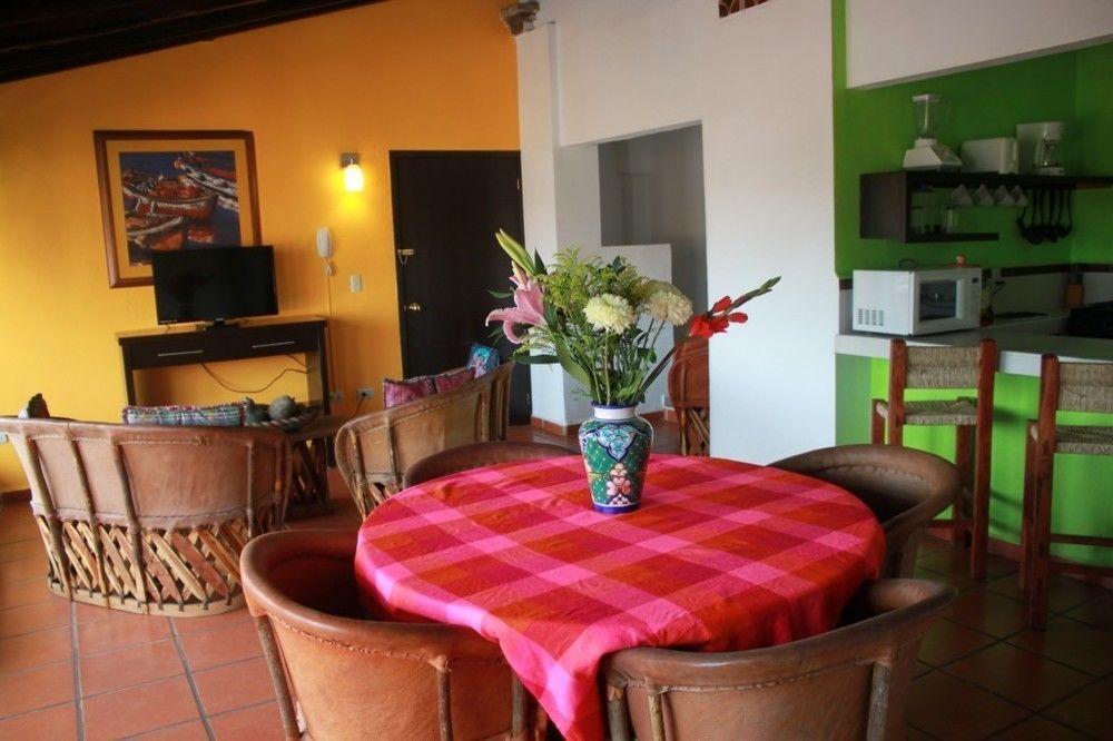La Iguana Vallarta Lgbt Adults Only - Romantic Zone - Party Clubbing Street Puerto Vallarta Ngoại thất bức ảnh