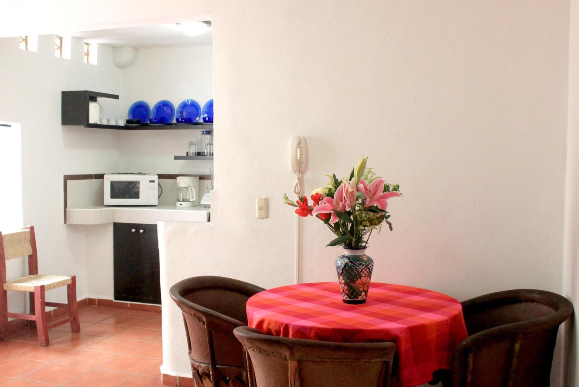 La Iguana Vallarta Lgbt Adults Only - Romantic Zone - Party Clubbing Street Puerto Vallarta Ngoại thất bức ảnh